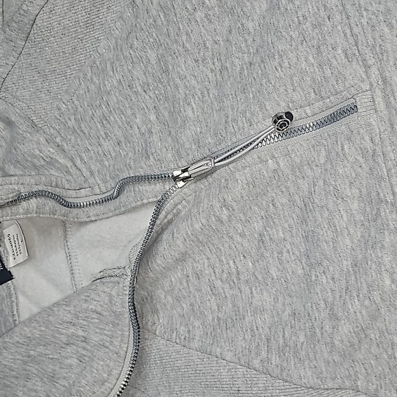 Trendy Queen Cropped Sweatshirt - Picture 3 of 5